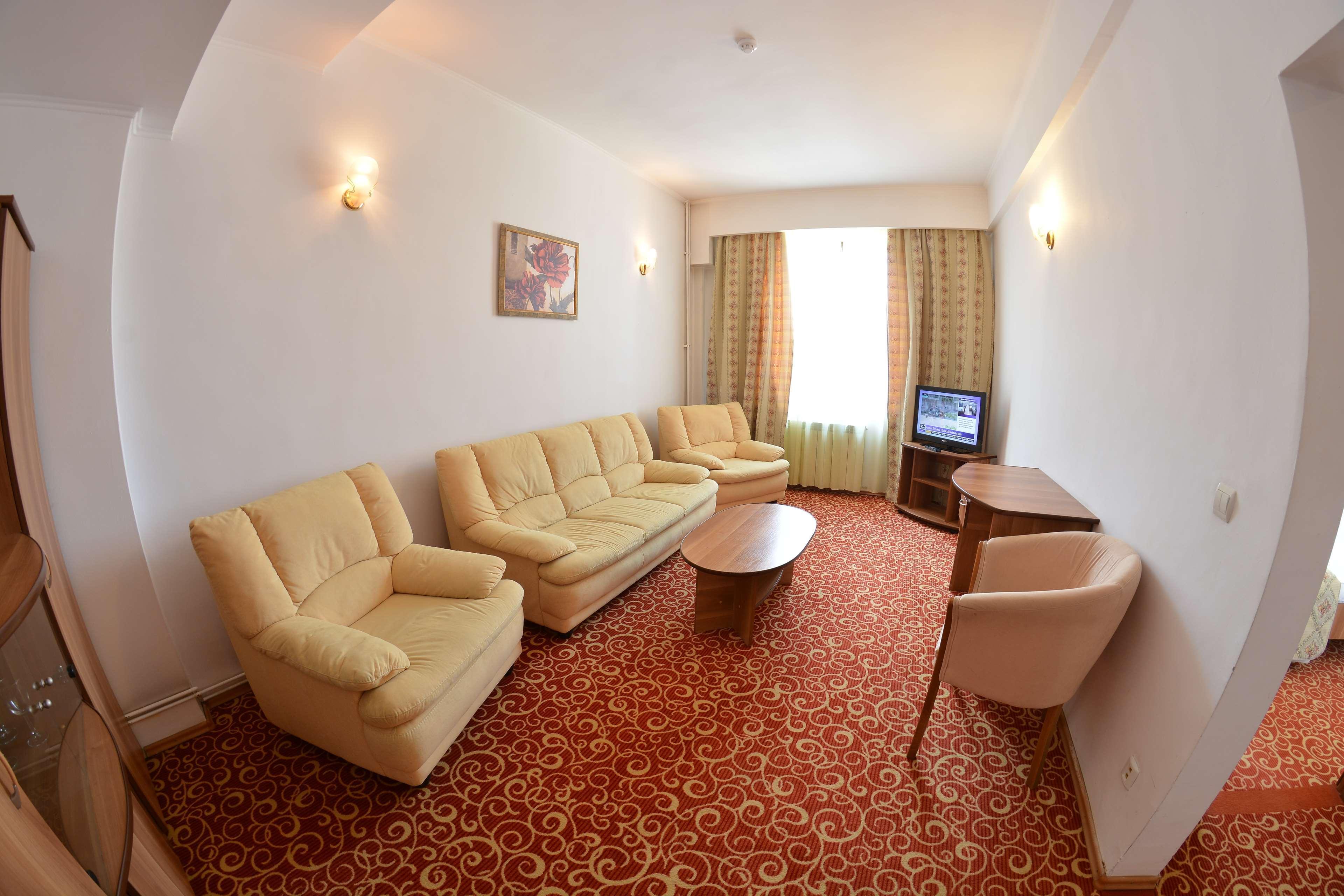 Hotel Central Ploieşti Exteriér fotografie